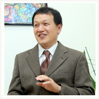 代表取締役社長　三村 佳史